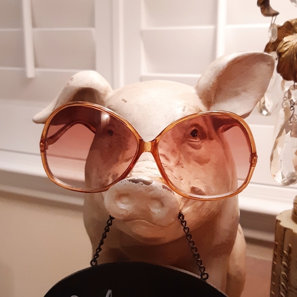 🎀NWOT Fashionable Kids Sunglasses - Picture 3 of 4